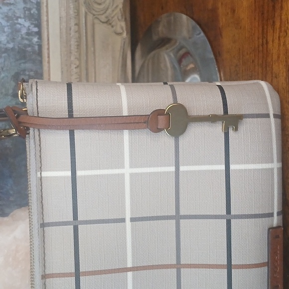 Fossil Women's Beige Plaid Shoulder Bag - Picture 3 of 17